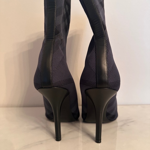 BURBERRY Dolman Check-Pattern Sock Ankle Boots - Picture 4 of 7